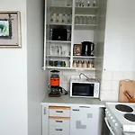 Cozy Near Cathedral Church Apartman