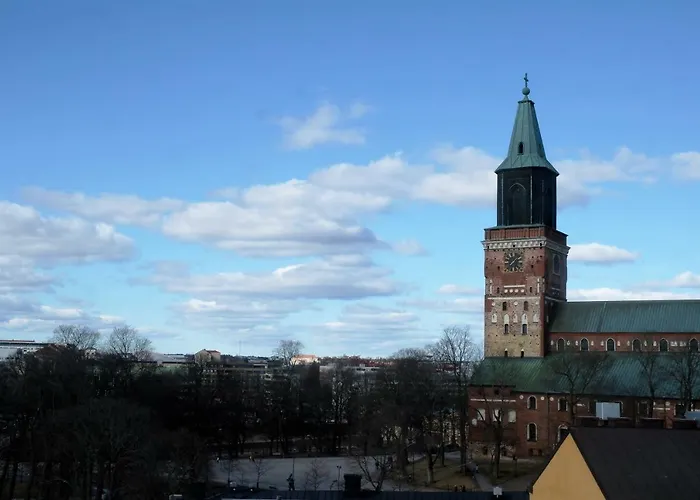 Cozy Near Cathedral Church Lägenhet Åbo