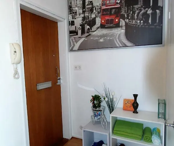 Lägenhet Cozy Near Cathedral Church